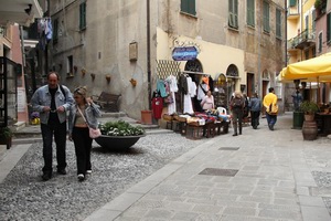 Xtrallusion offers characteristic Bed and Breakfast, B&B, Guest House, Hotel, Albergo and Country Lodge accommodation in Italy. Plus independent self-guided Walking, Adventure, Activity, Skiing and Paragliding Holiday itineraries on the Italian Rivieras, in the Italian Lakes, in the Italian Alps and in some of the most beautiful corners of Italy.